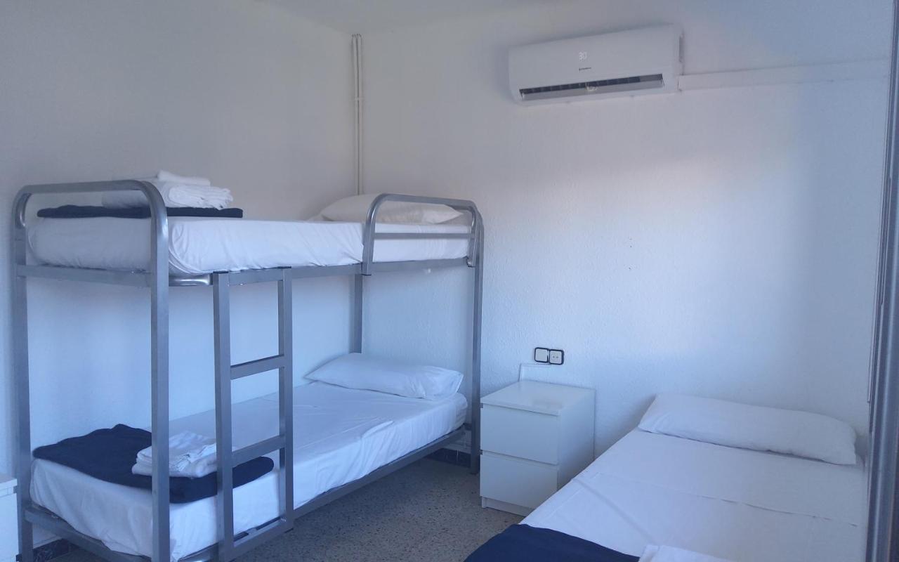 Holidays Domus Iano Esparraguera Екстер'єр фото