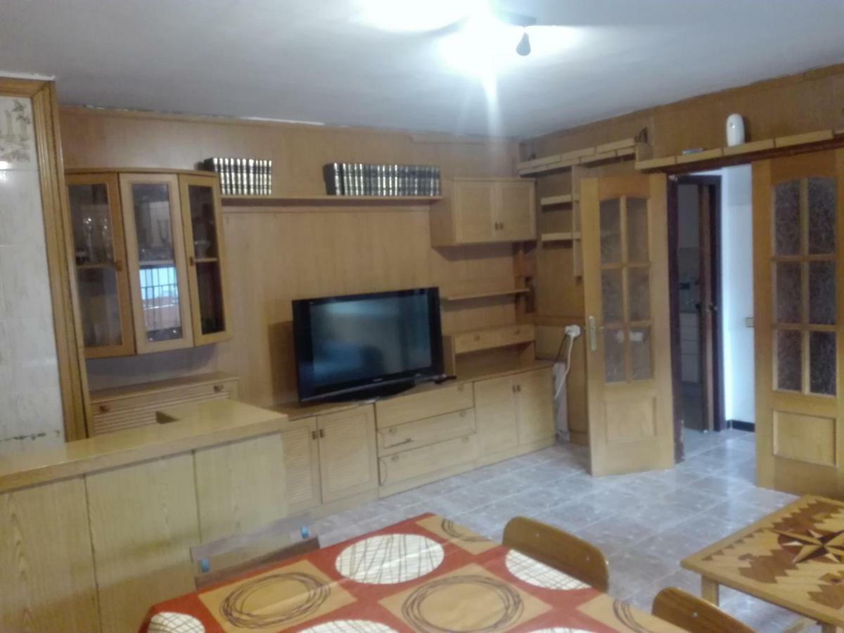 Holidays Domus Iano Esparraguera Екстер'єр фото